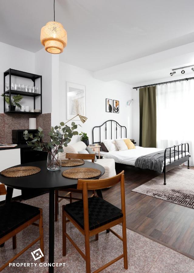 Modern Condo Near Morii Lake Бухарест Экстерьер фото